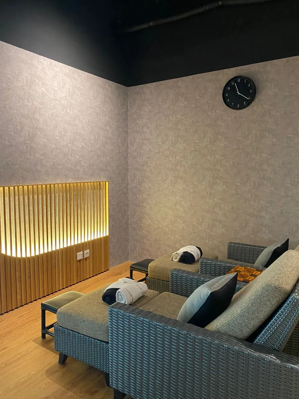 Seats in Urban Retreat - The Curve outlet